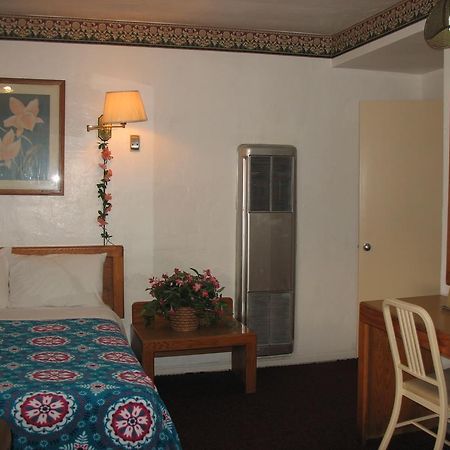 Travel Inn Roseburg Exterior photo